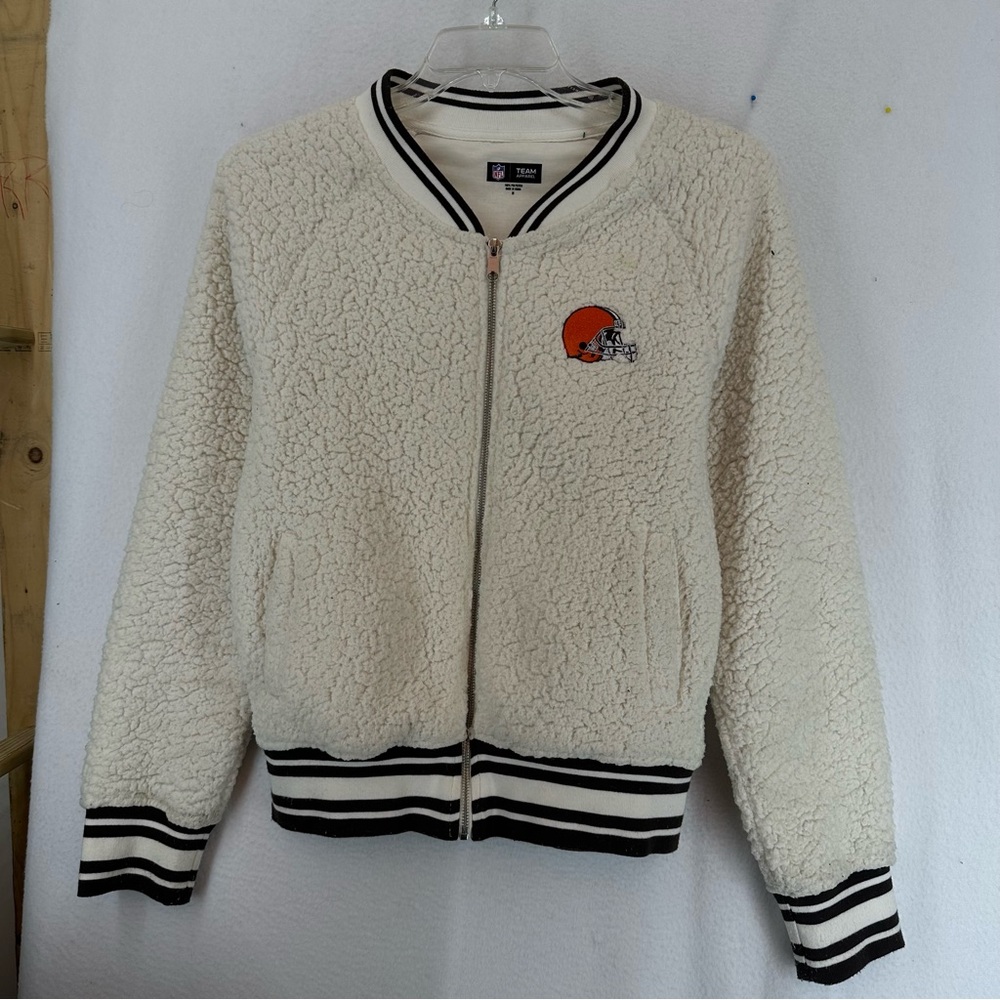 Cleveland Browns New Era Women's Athletic Sherpa Full-Zip Jacket Medium Cream